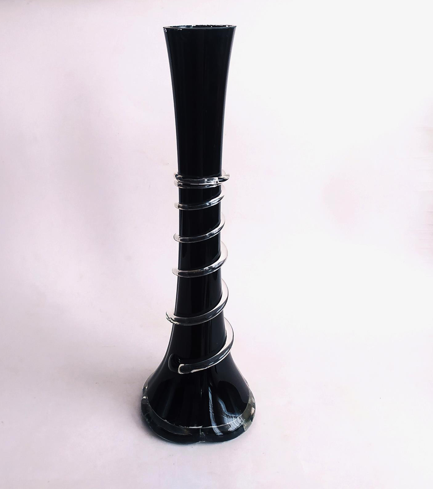 گلدان بزرگ دستساز سایز بزرگ رنگ شده مشکی 