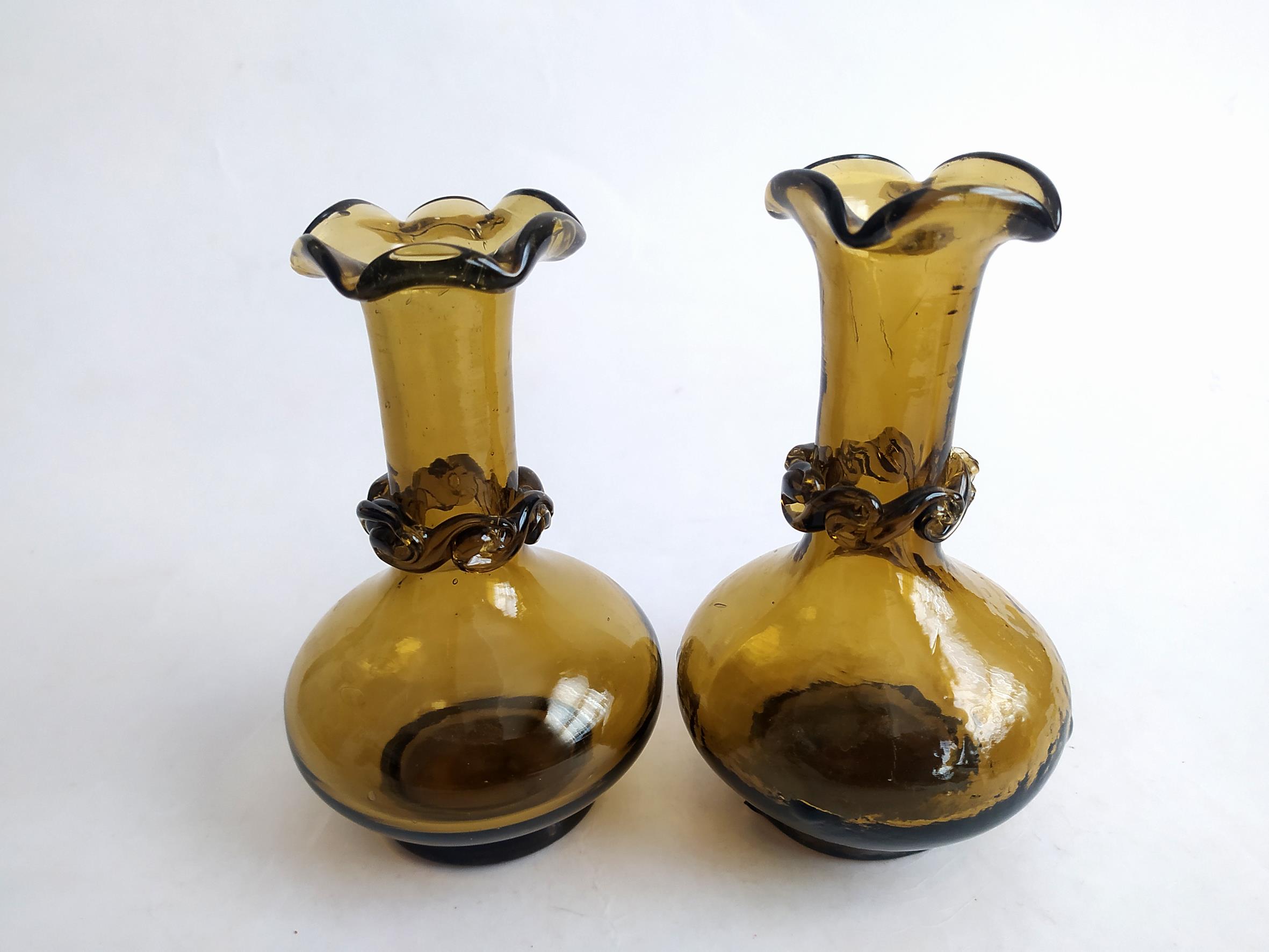  2 عدد گلدان قهوه ای کاردست قدیمی