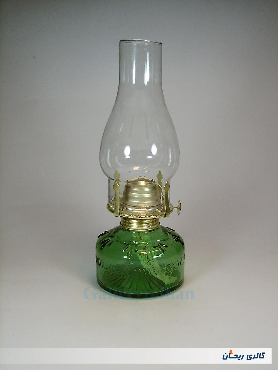 چراغ نفتی سبز زیبا کاملا سالم و خوشرنگ
