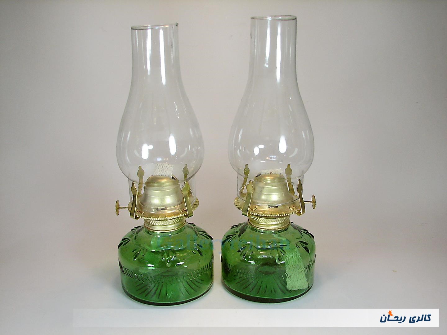  جفت چراغ نفتی سبز زیبا کاملا سالم 