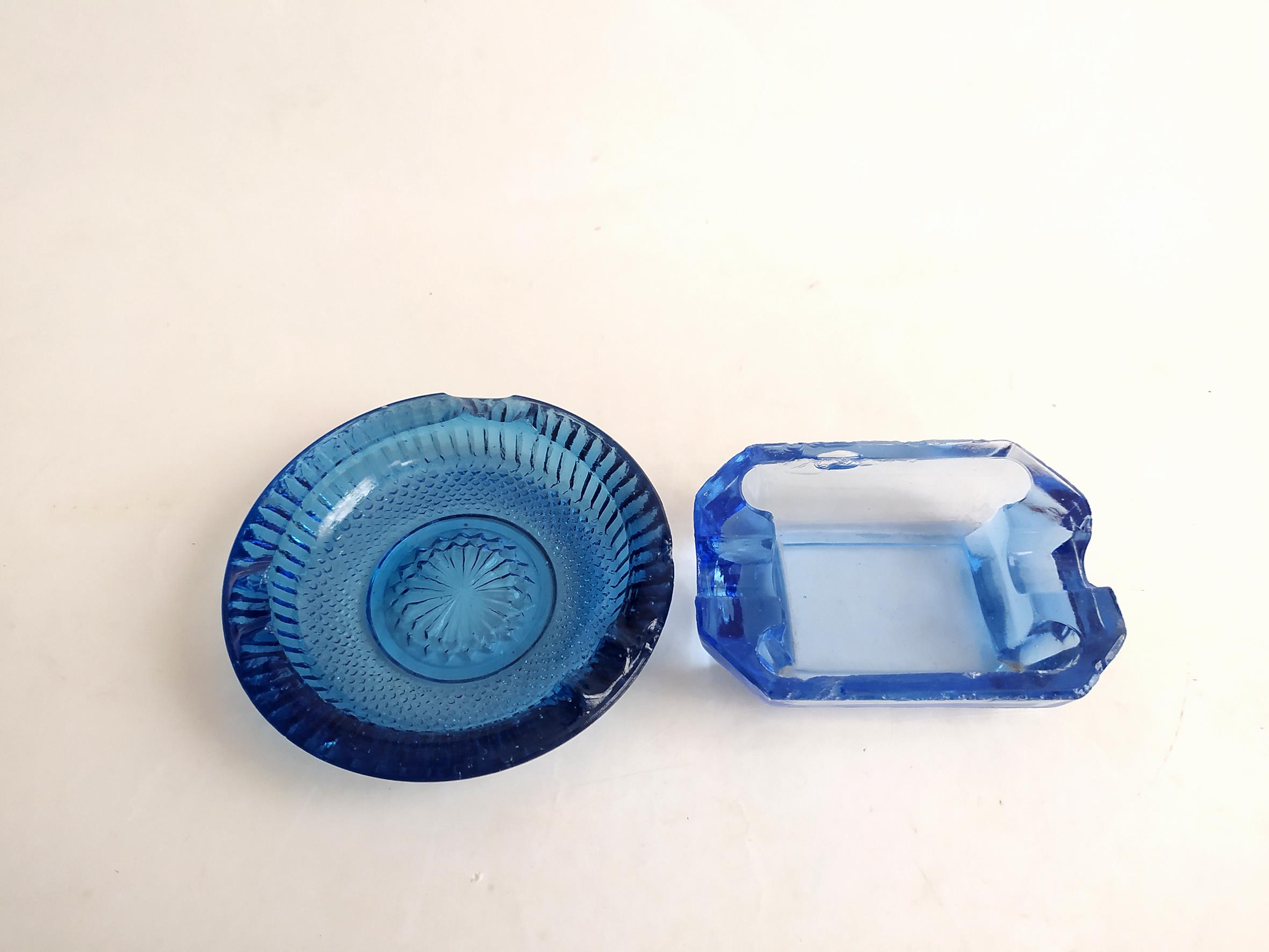  2عدد زیرسیگاری بلوری قدیمی خوشرنگ