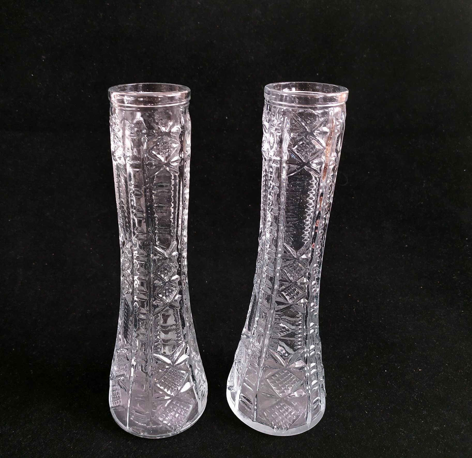  2عدد گلدان 6 وجهی قدیمی در حد آکبند