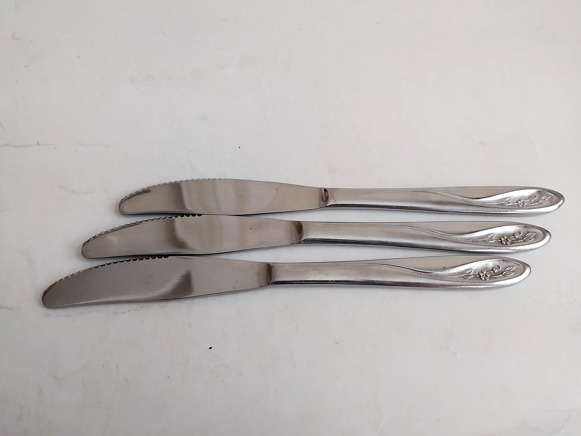  3عدد چاقوی قدیمی و ضخیم طرح گل