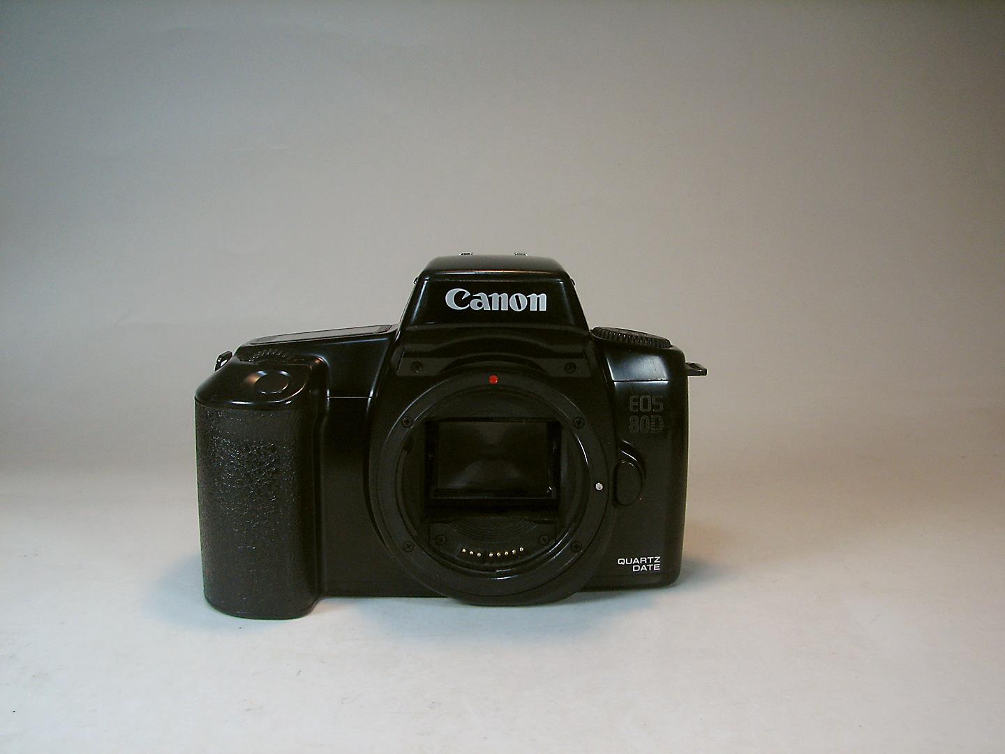 دوربین آنالوگ Canon EOS80D QUARTZ DATE