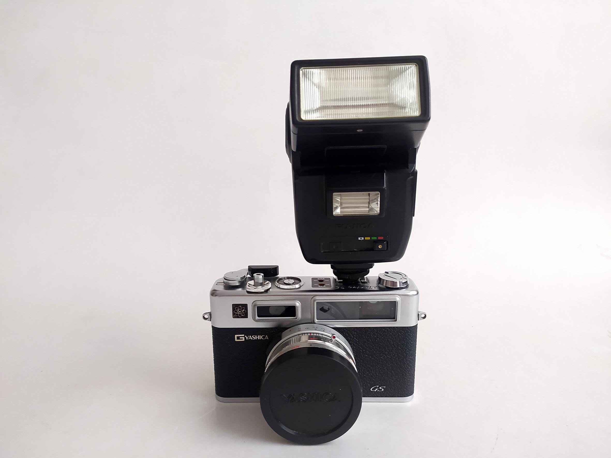 فلاش قدیمی دوربین عکاسی Fujica 300X