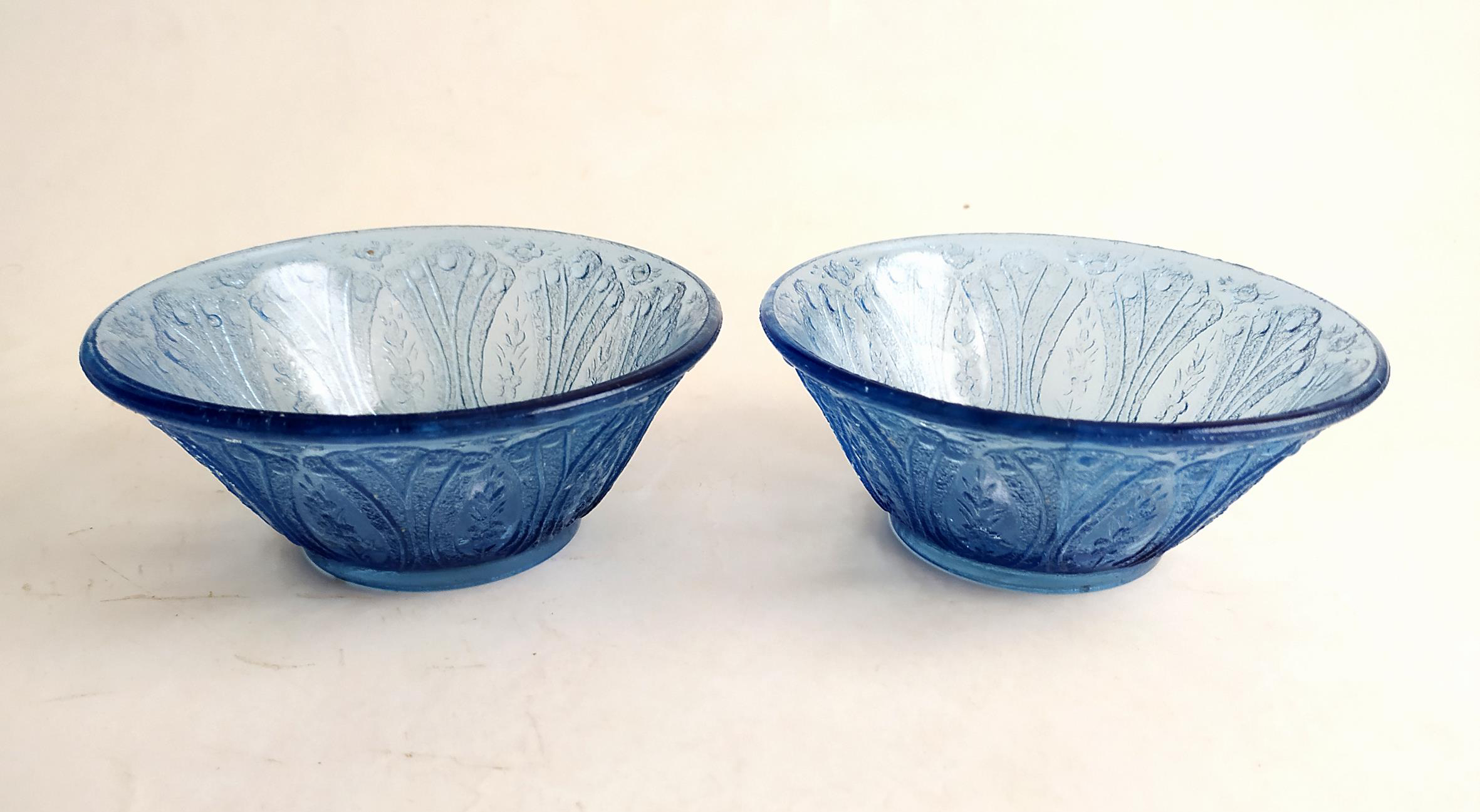  2 عدد پیاله قدیمی آبی رنگ ایرانی