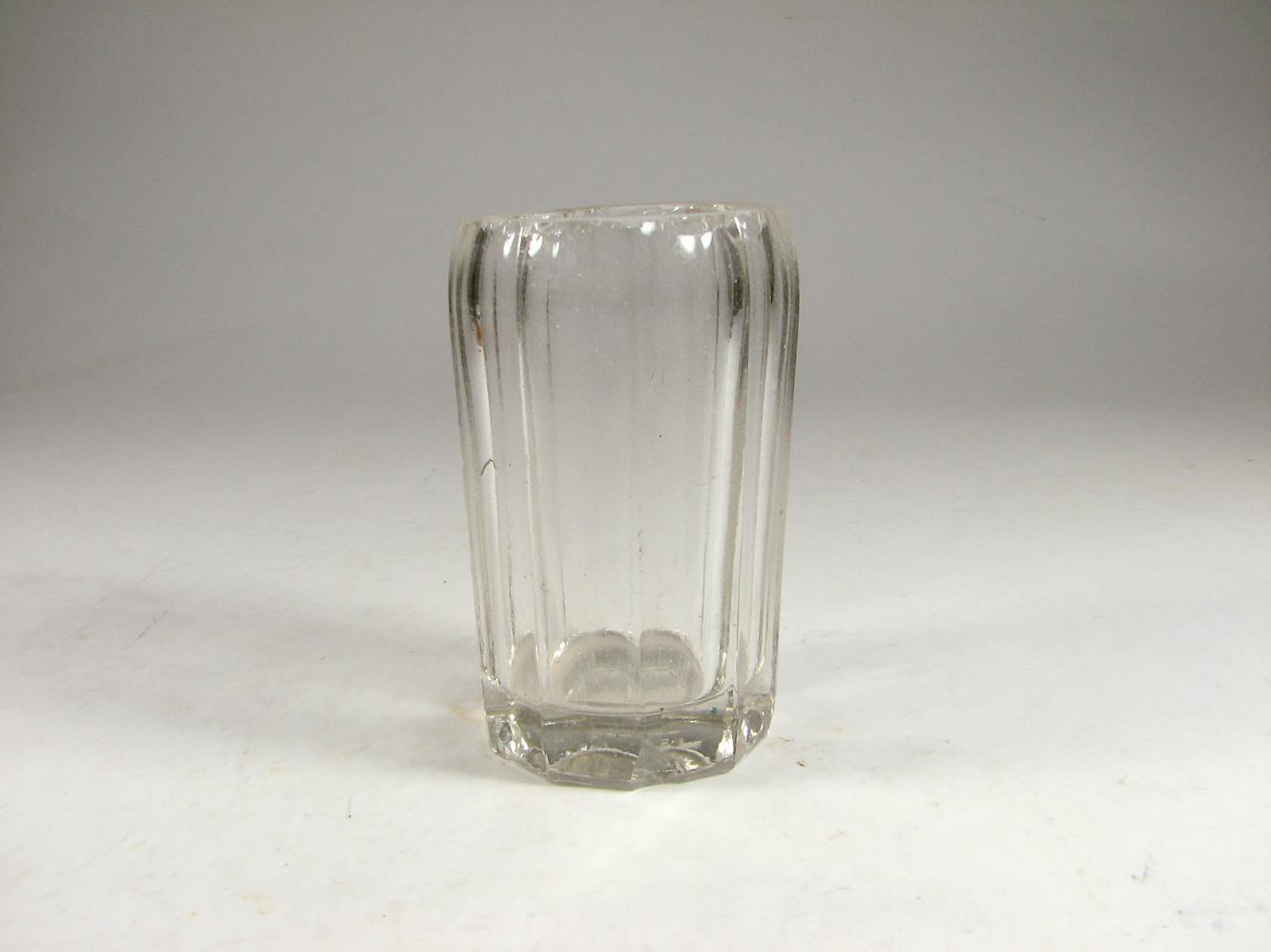 بطری جا قلمی قدیمی شیشه ای و تراش دار 