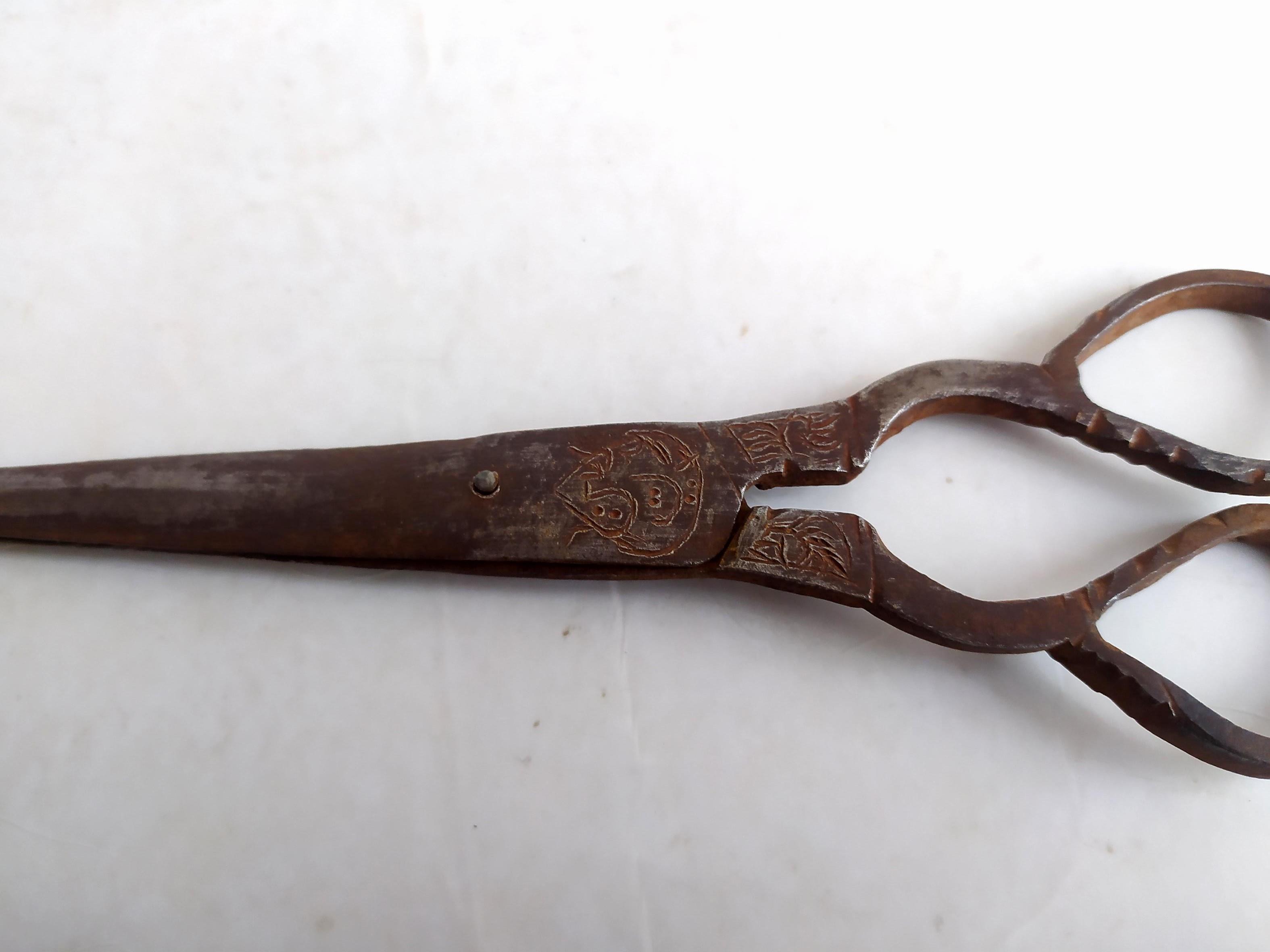  قیچی عملدار فولادی قاجاری کاردست 