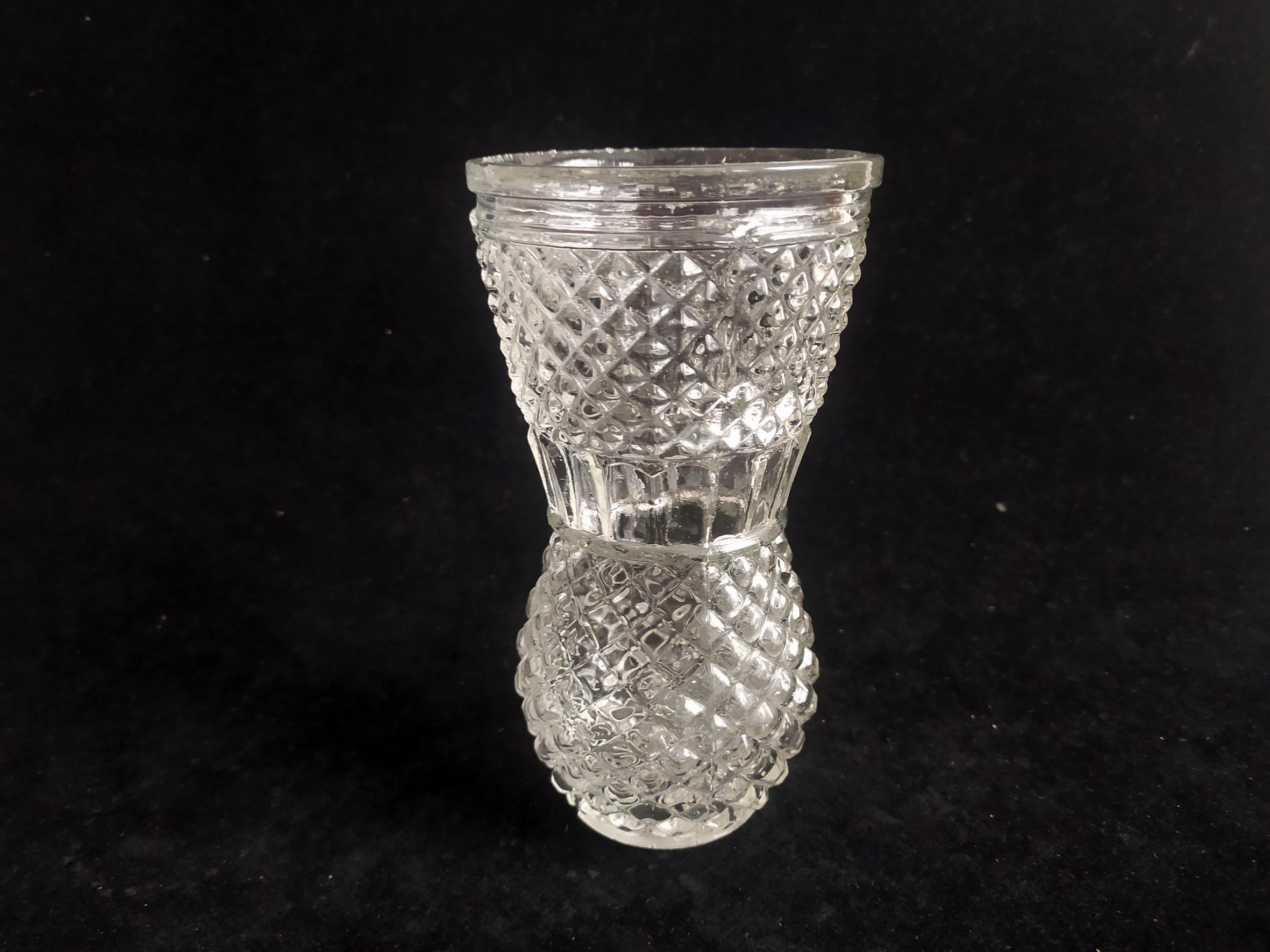  گلدان قدیمی طرح خشتی دانه تراش 