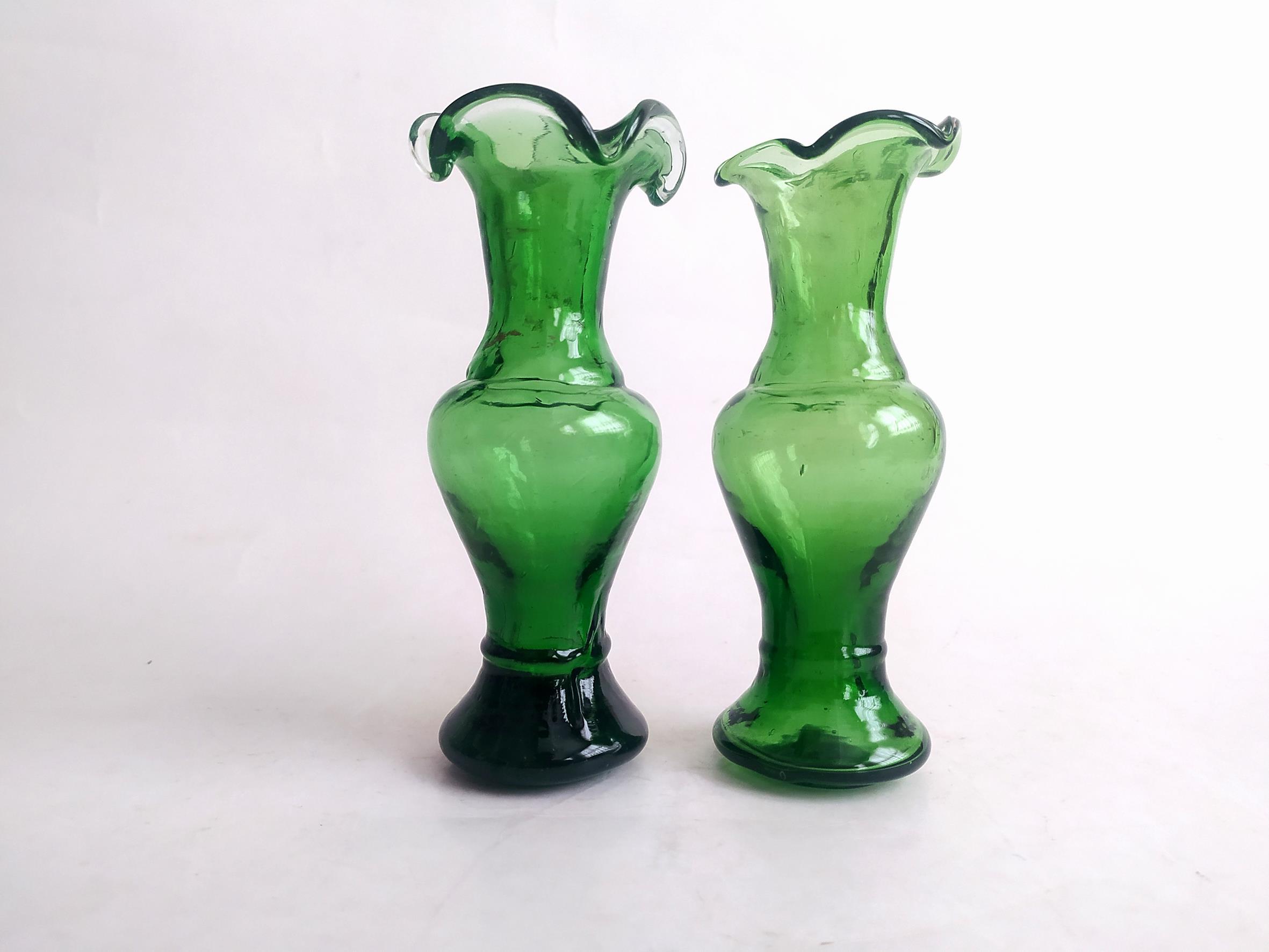  2عدد گلدان دست ساز قدیمی زیبا سبز