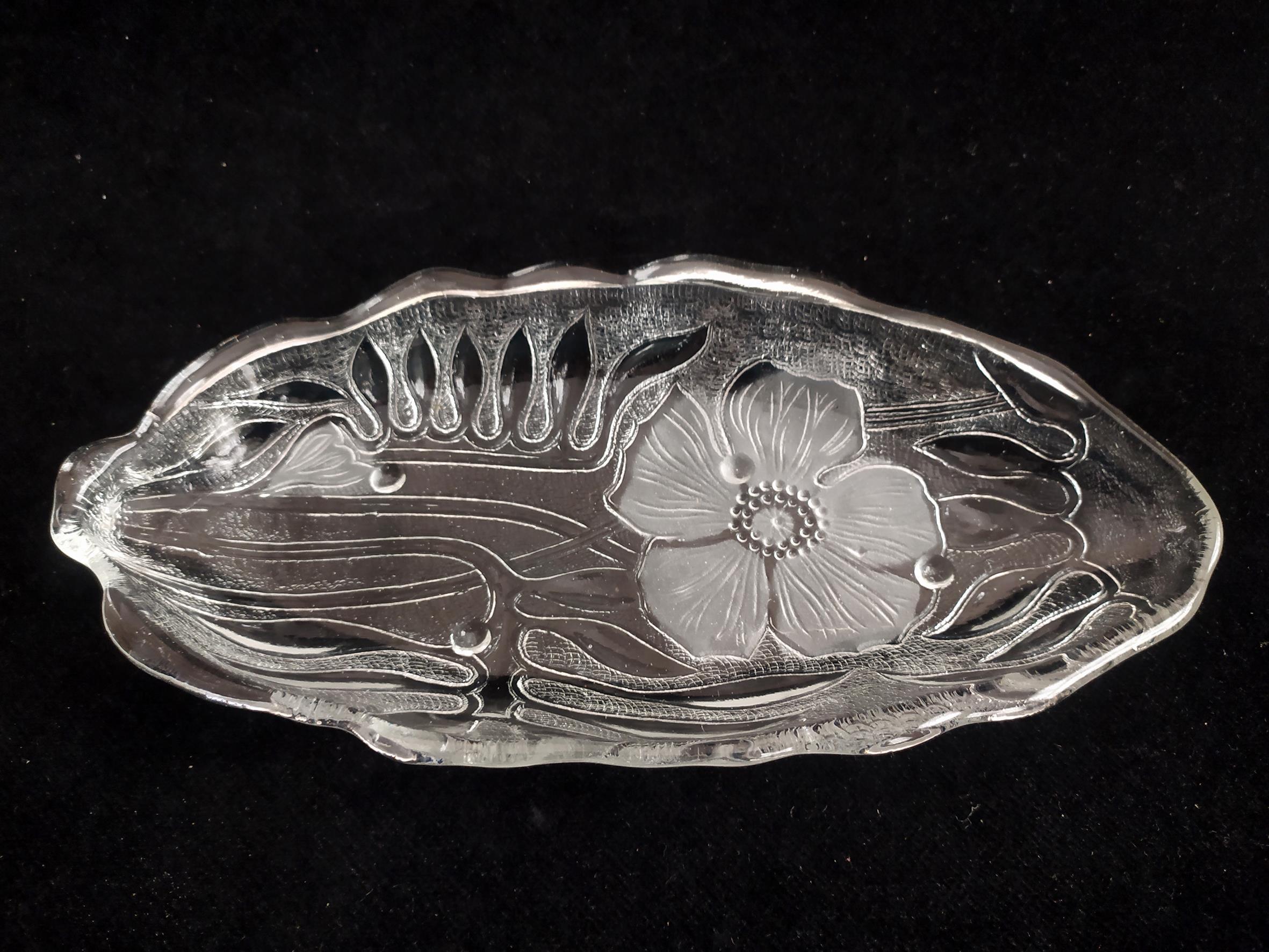  دیس بلوری یا خرما خوری طرح گل شقایق دورنگ 