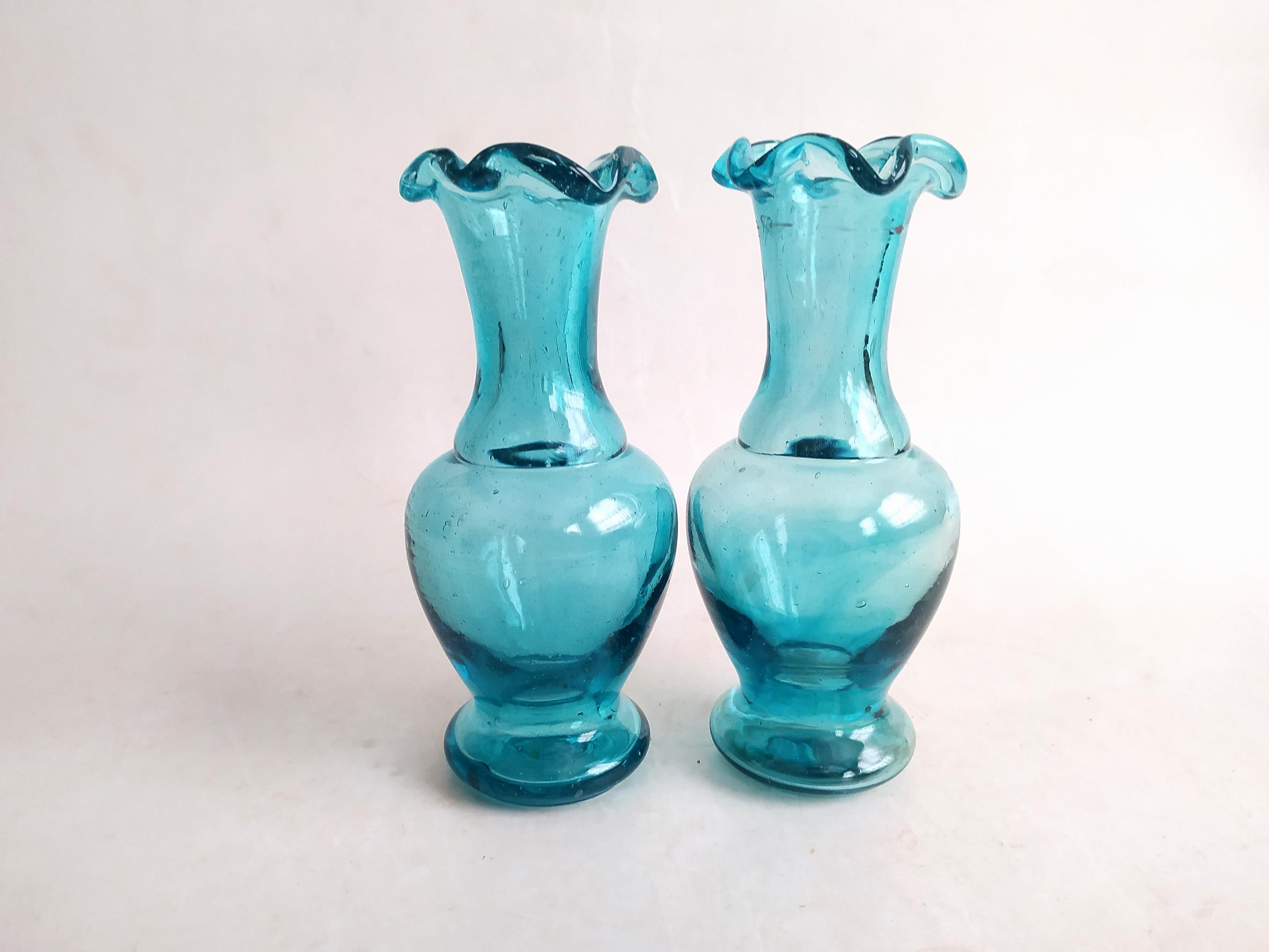  2عدد گلدان دست ساز قدیمی زیبا آبی