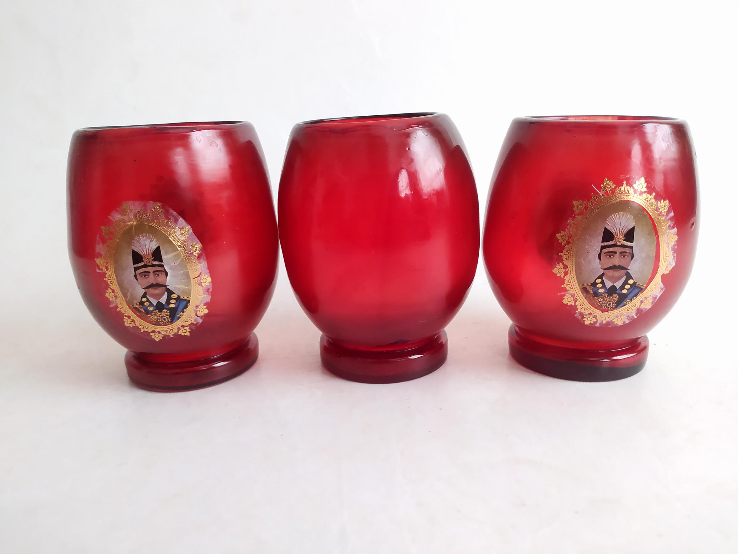  3 لیوان دستساز قدیمی رنگ شده شاه عباسی