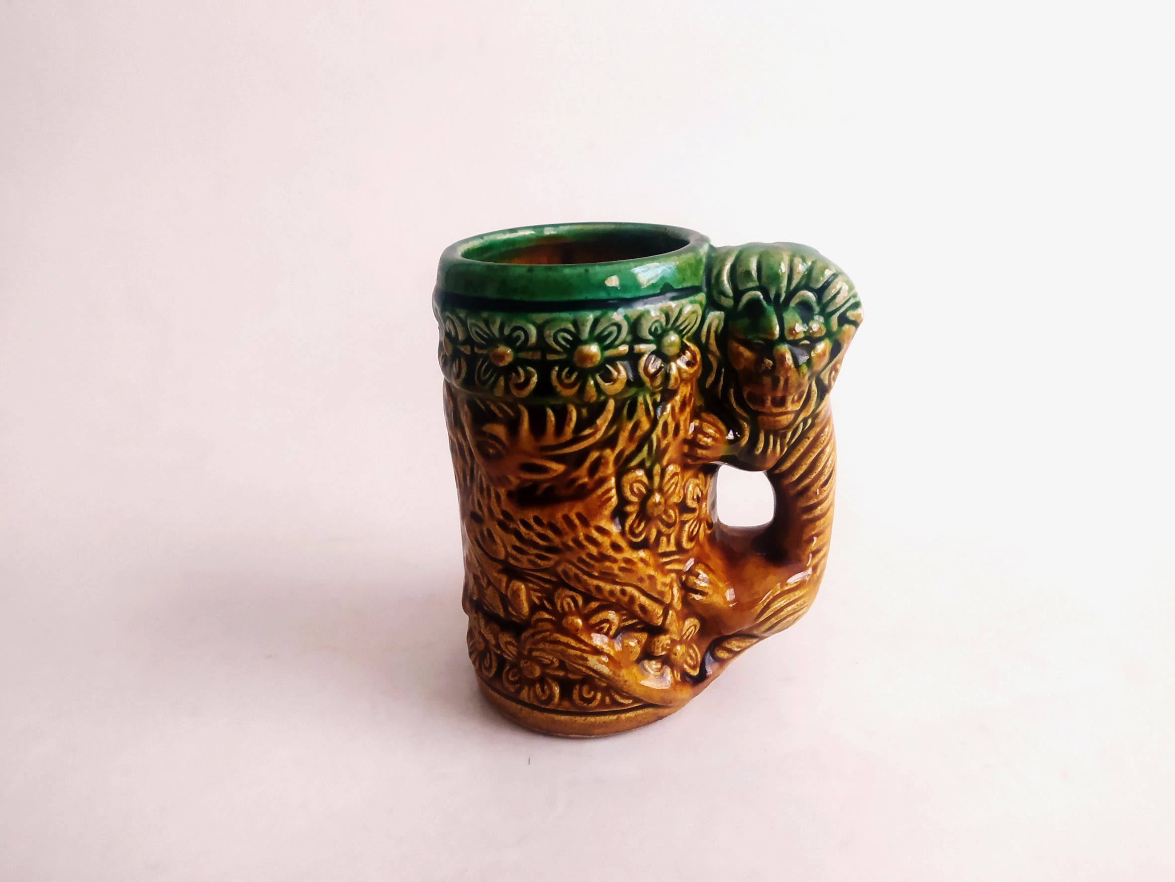  لیوان سرامیکی طرح گوزن و شیر قدیمی زیبا 