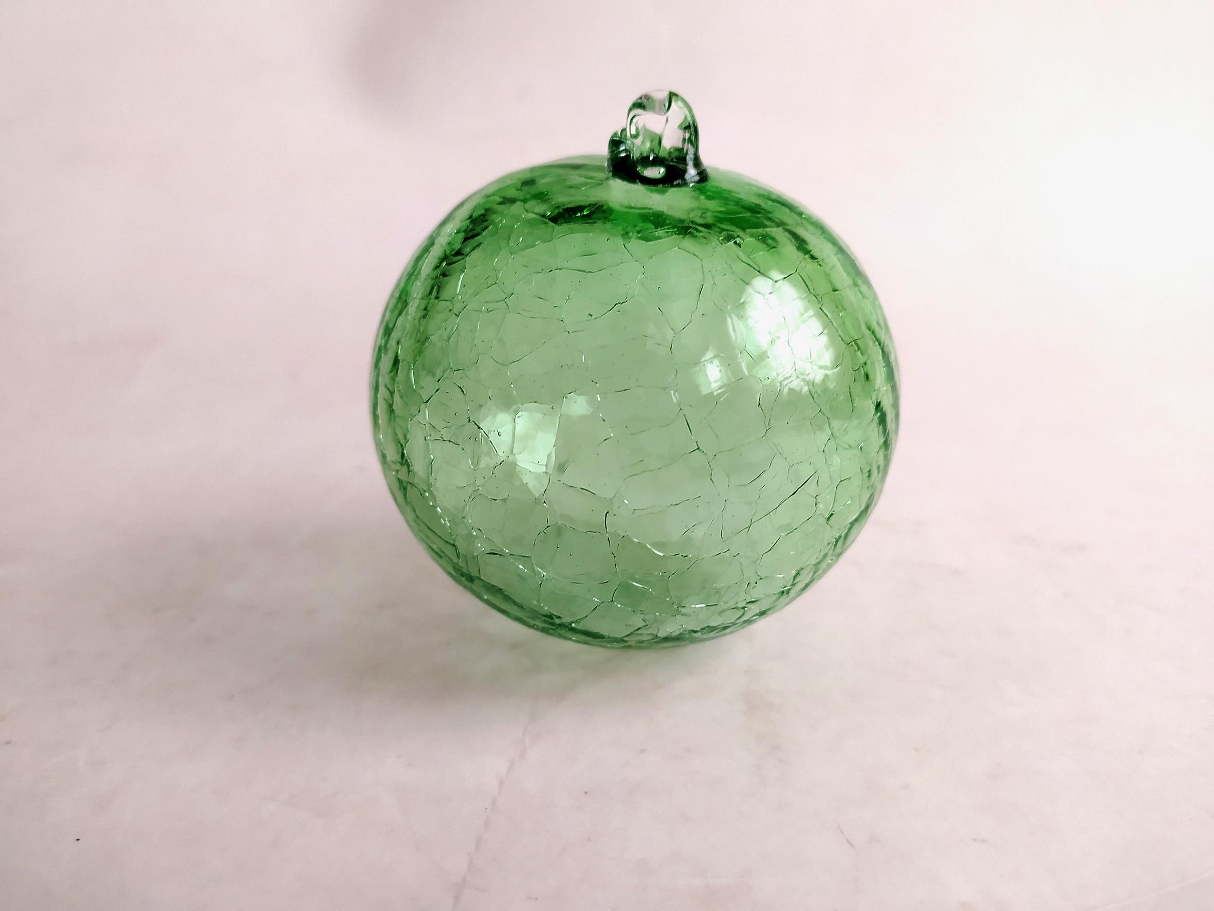 گوی شیشه ای درخت کریسمس طرح ترکدار