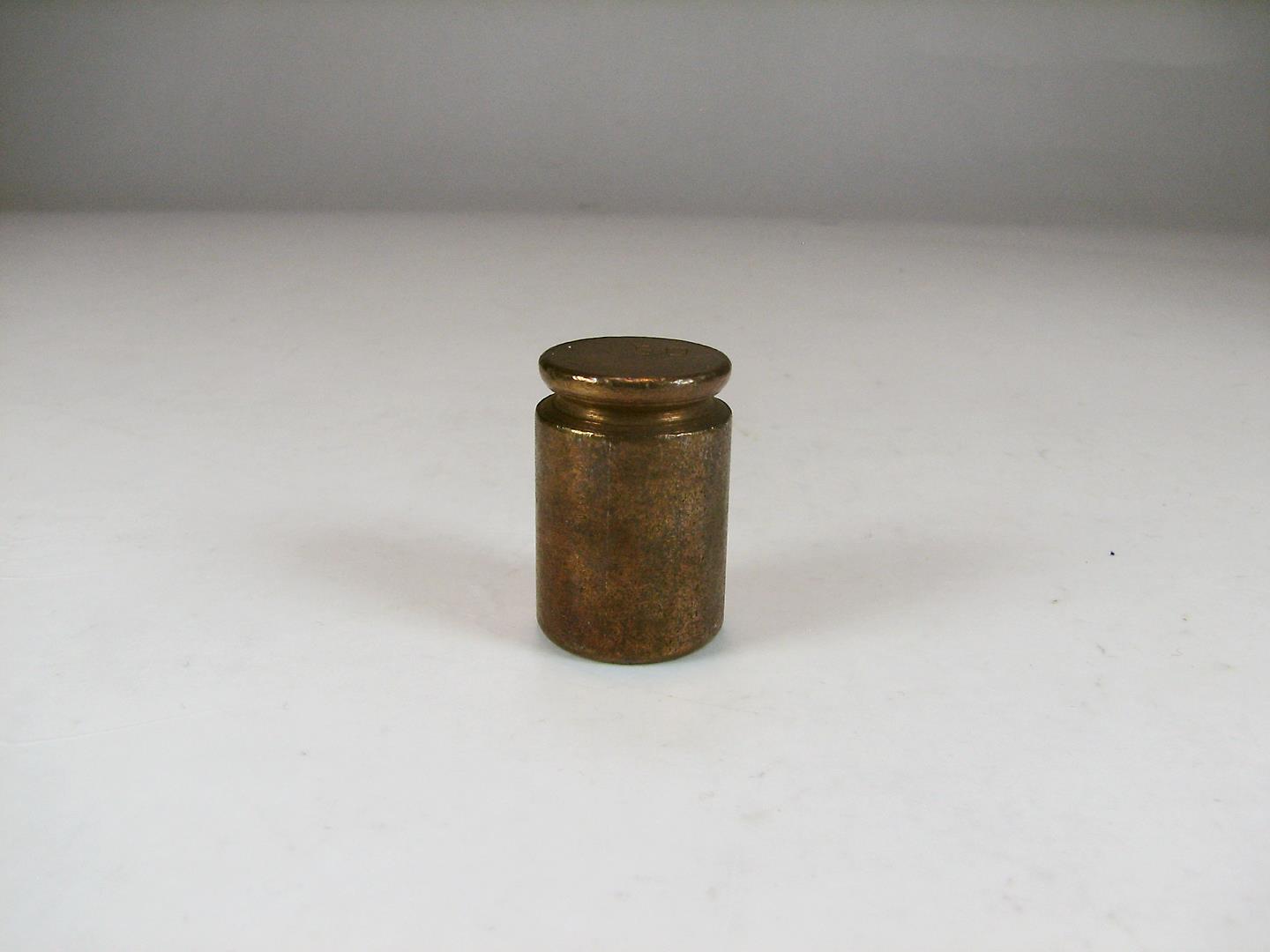 وزنه آهنی روکشدار قدیمی 50 گرمی 