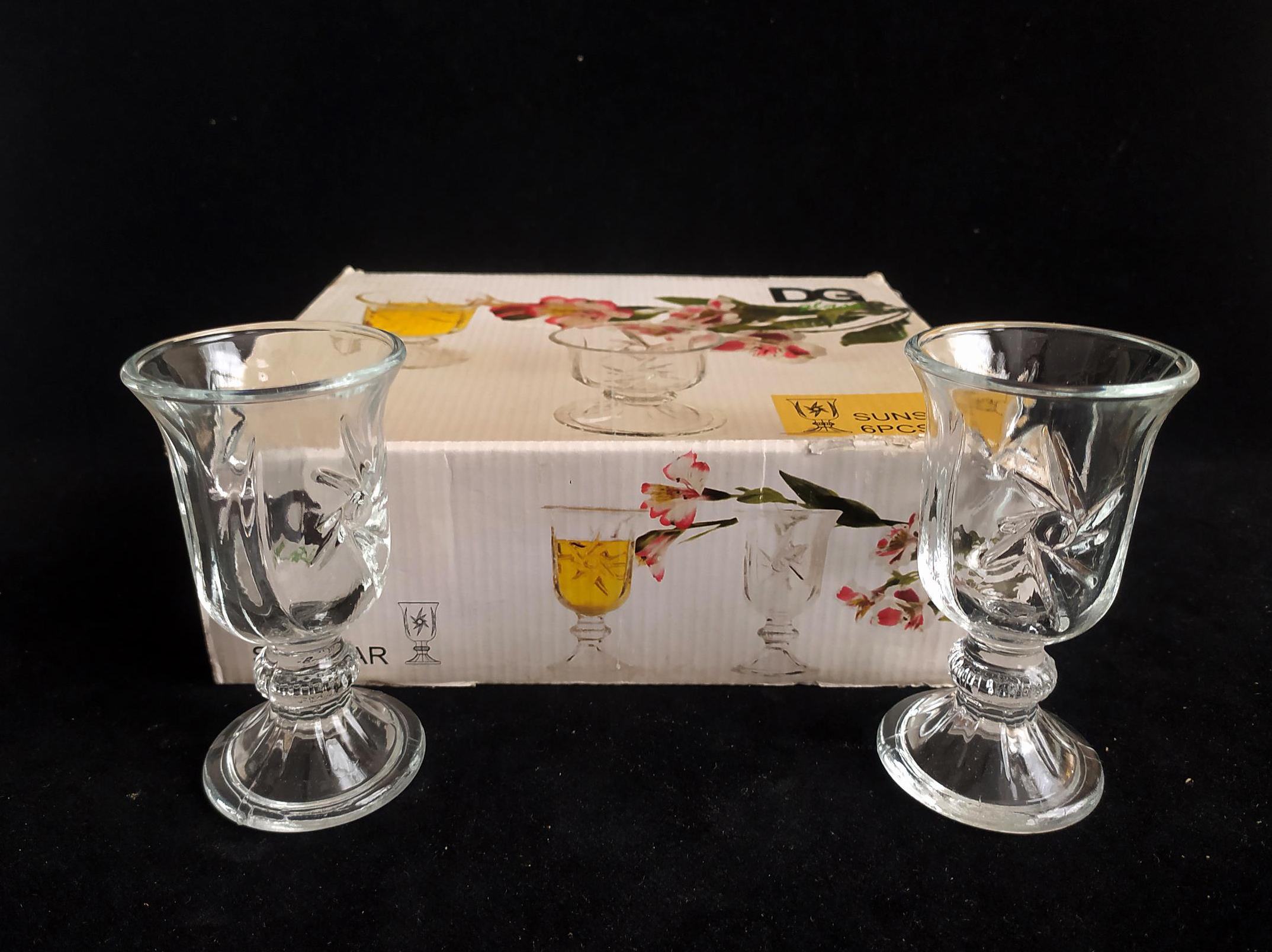 یک دست جام کوچک بلور مارک Sunstar