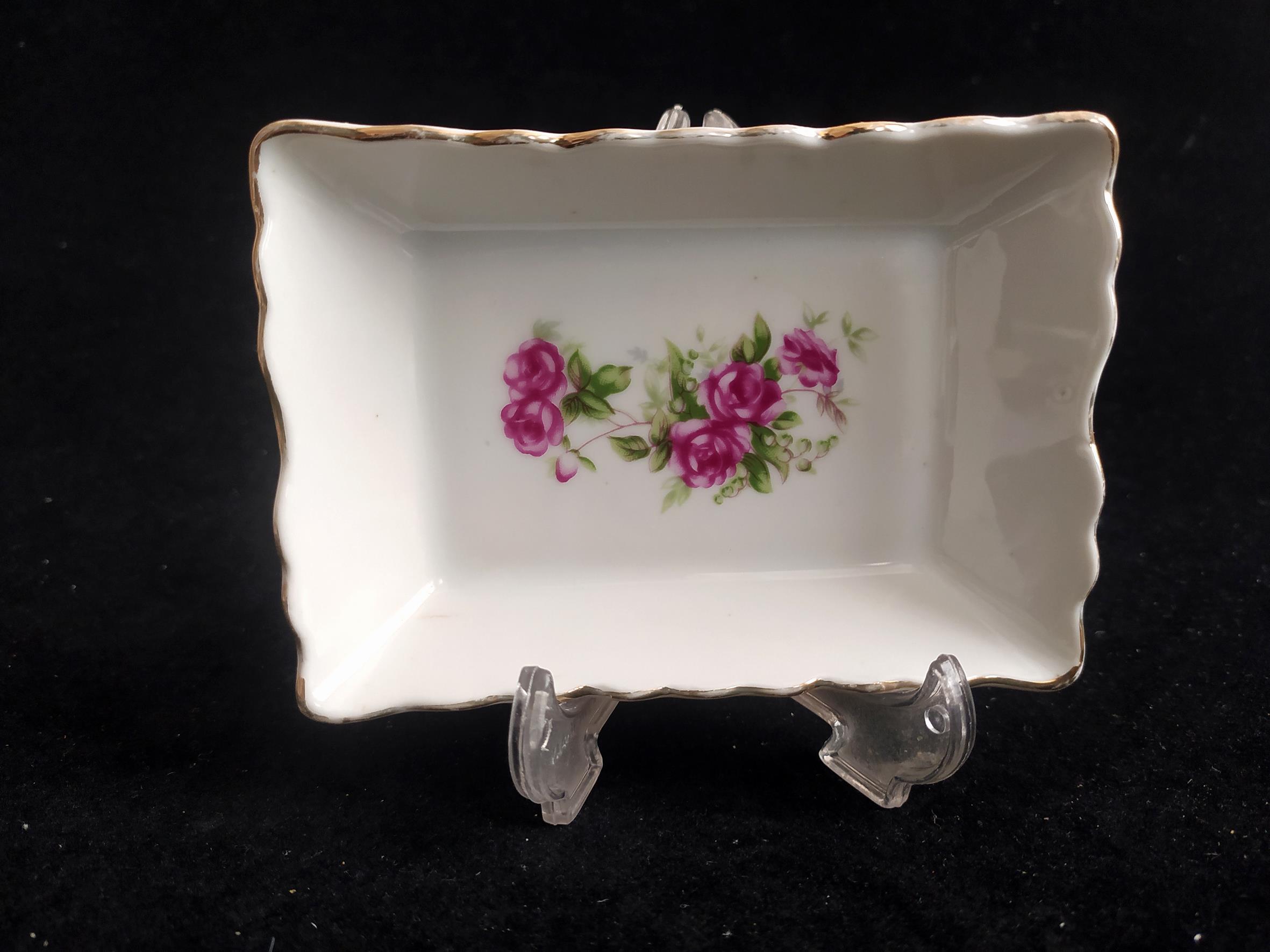 کره خوری قدیمی گل سرخی (شماره 1) 