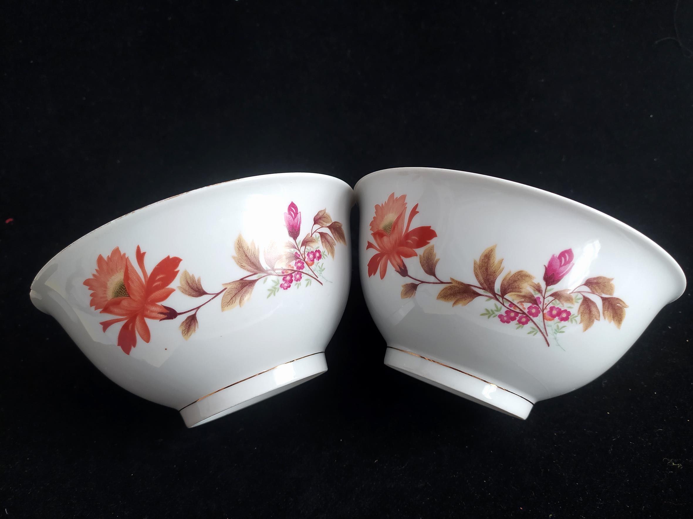 یک جفت کاسه گل حنایی قدیمی