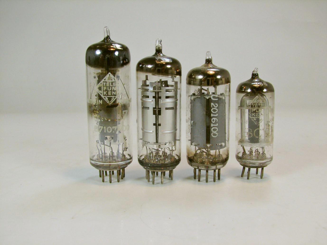 4عدد لامپ کلکسیونی خلاء رادیو قدیمی دکوری