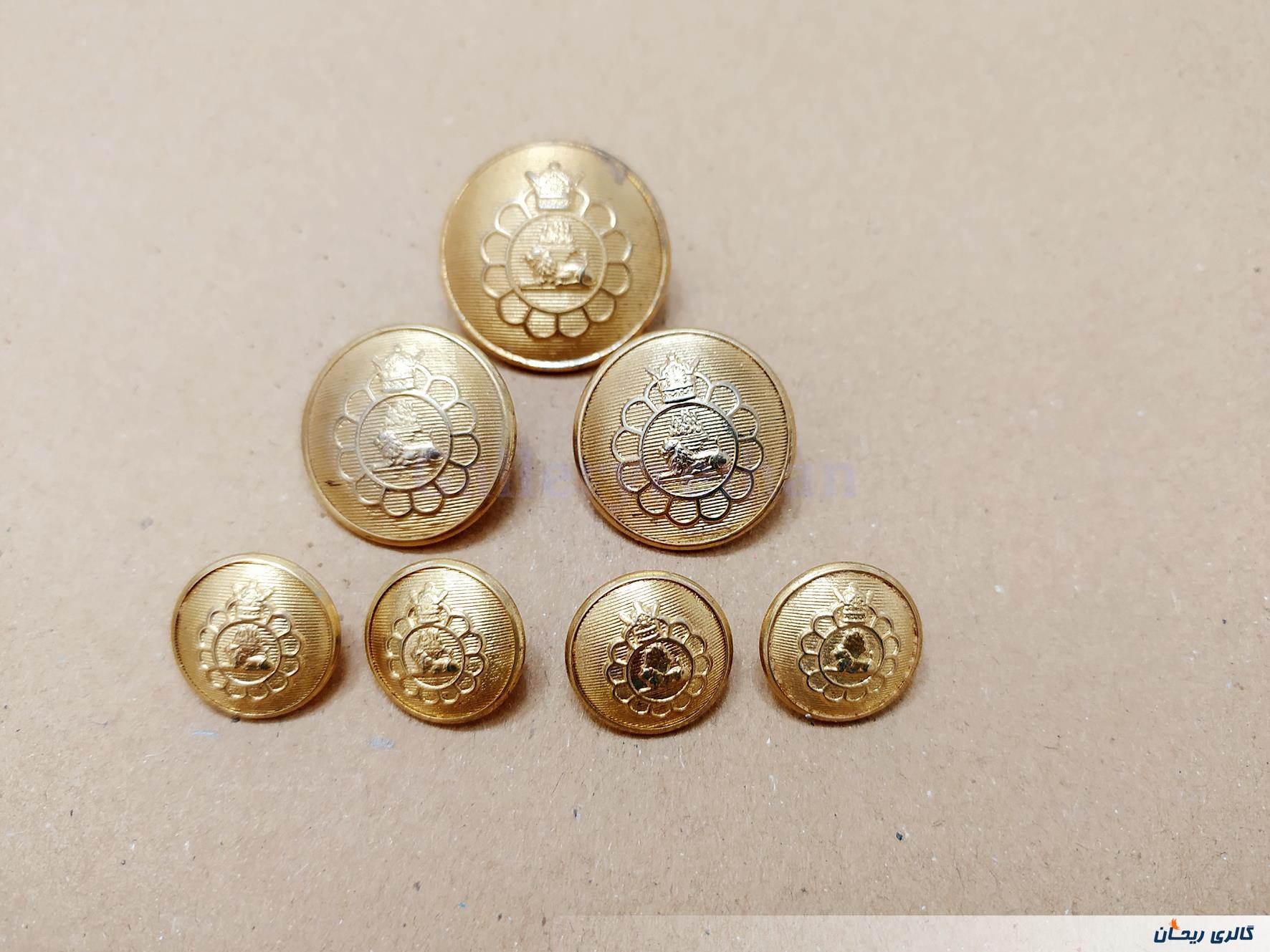 7 عدد دکمه کلکسیونی شرکت نفت پهلوی