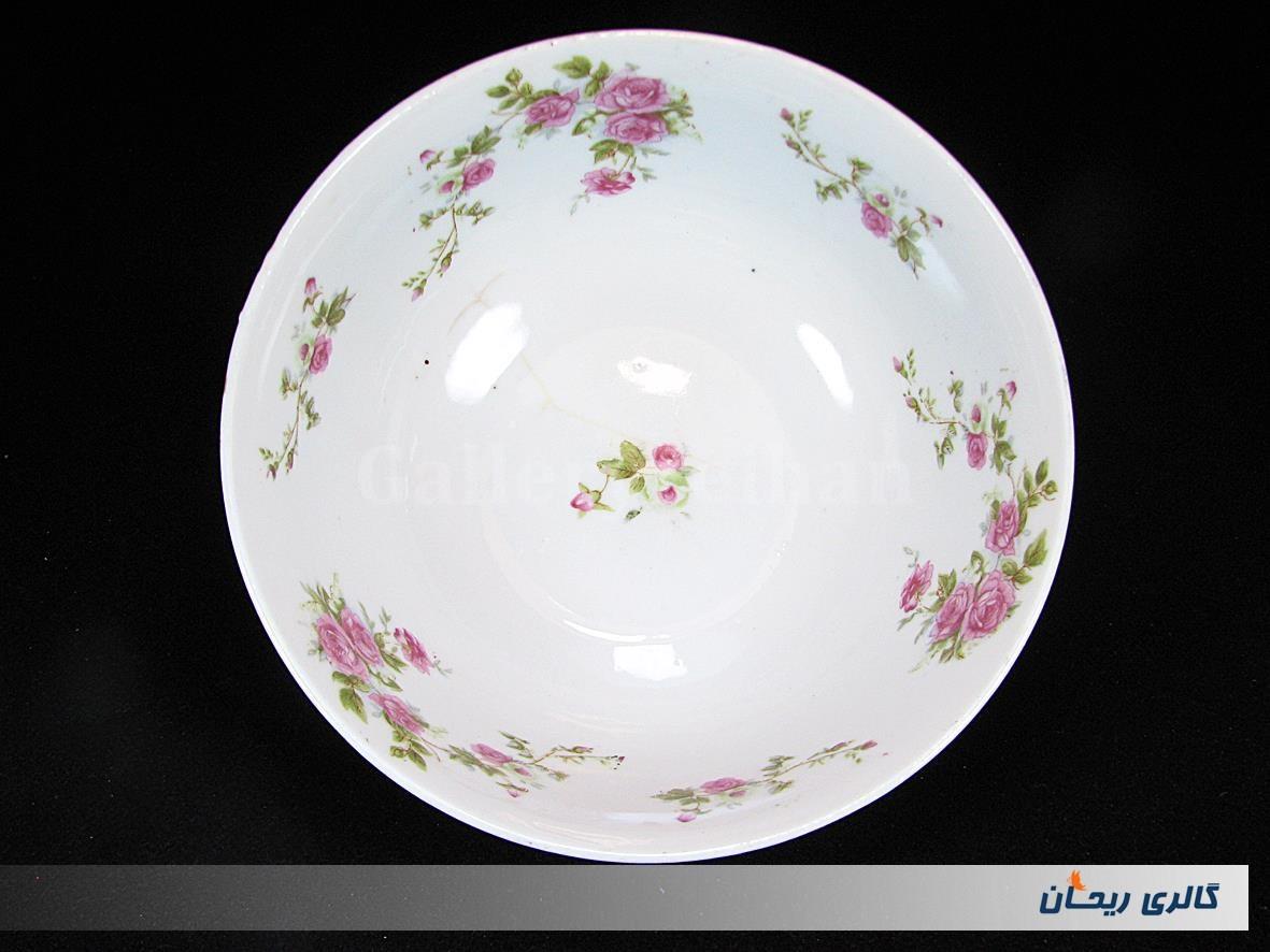 کاسه کلکسیونی گلسرخی بیکعب پر گل KPM 