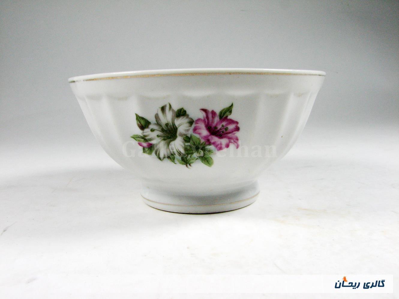 کاسه کوچک قدیمی و زیبا طرح گل شیپوری