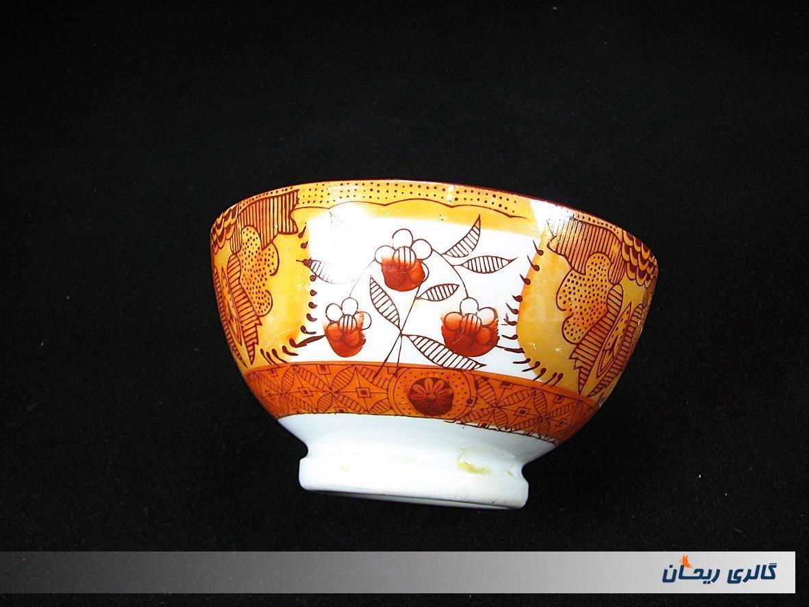 کاسه کمیاب حنایی تمیز و قدیمی قطر 13CM