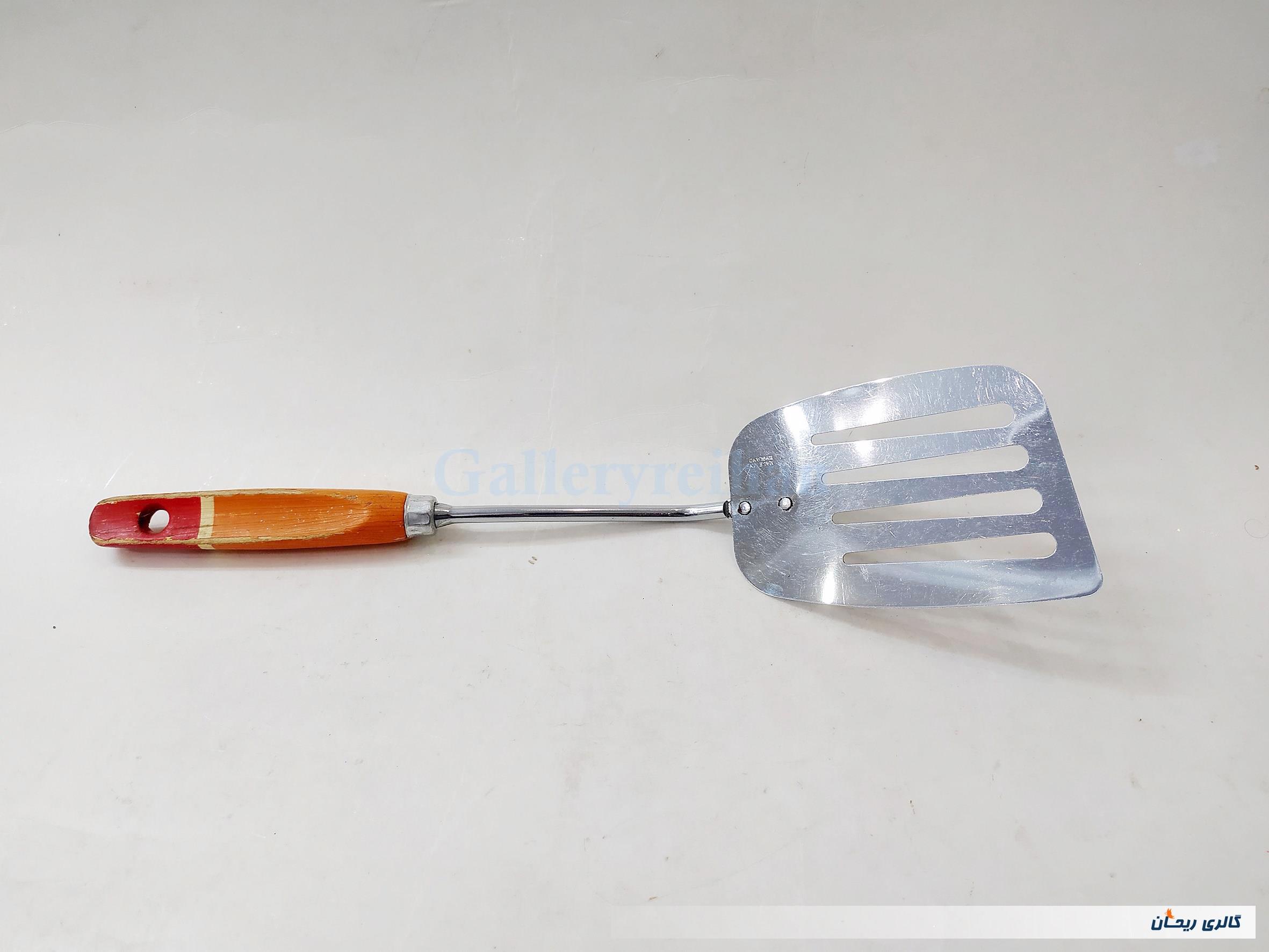 کفگیر قدیمی دسته چوبی ساخت انگلستان 