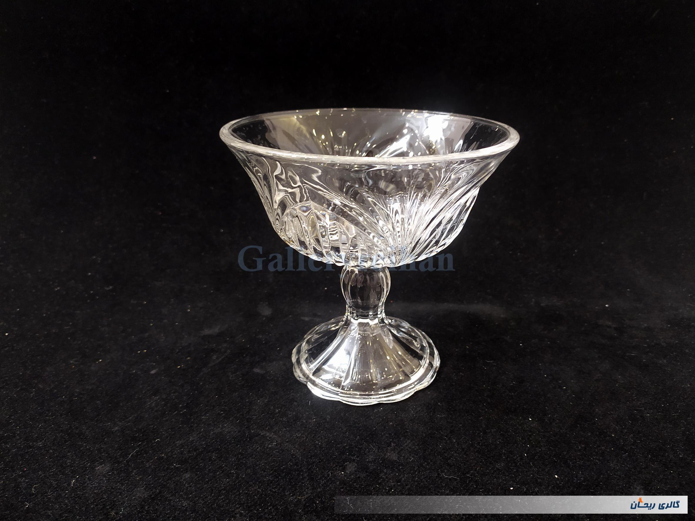 شکلات خوری پایه دار ساخت کشور ژاپن 