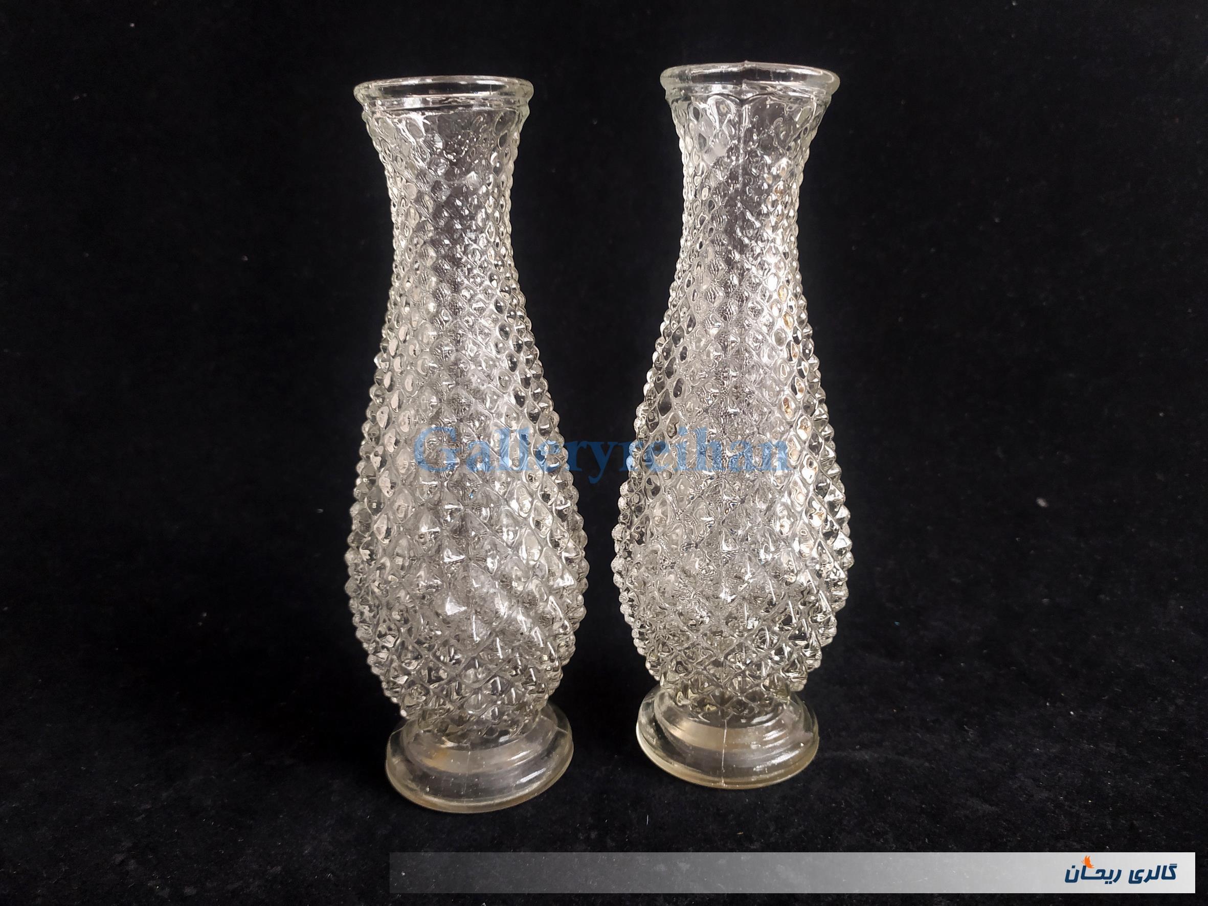 جفت گلدان شیشه ای قدیمی و زیبا