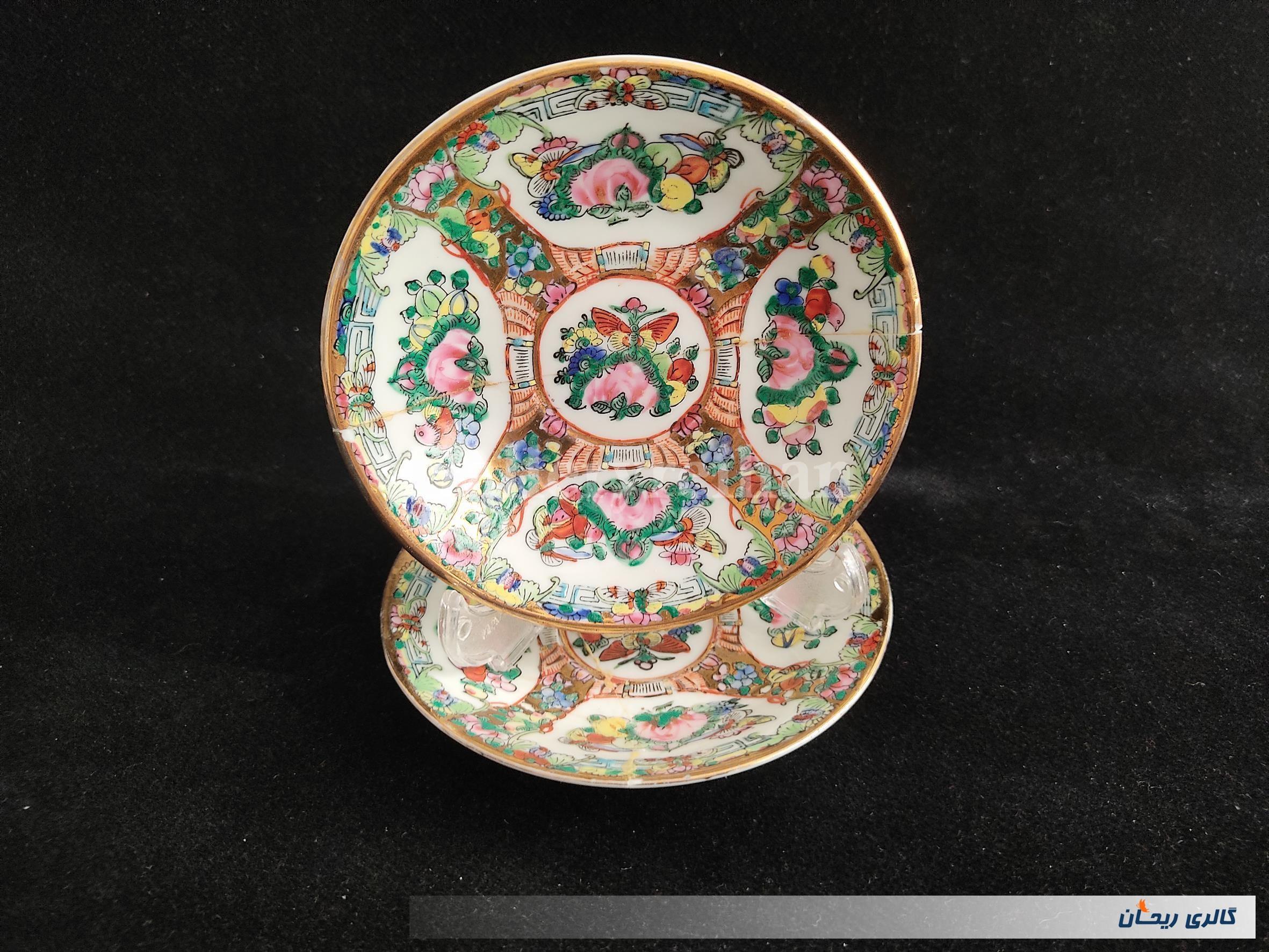 2 دیوارکوب یا نعلبکی طرح گل مرغ رنگ دستی