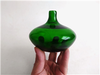  سالونگ یا بطری دستساز شیشه ای کوچک سبز 