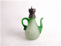 چراغ نفتی دست ساز سبز با شکل خاص