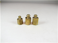  3 عدد وزنه برنجی قدیمی 3 و 2 مثقالی 