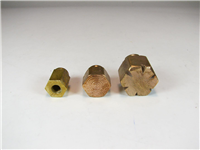  3 عدد وزنه قدیمی برنجی 10 و 4 و 3 مثقالی