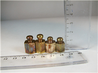 4 عدد وزنه برنجی قدیمی 2 و 3 و 4 مثقالی