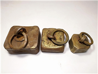 3عدد وزنه فولادی قاجاری دست ساز و حلقه دار