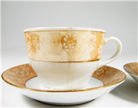  یک جفت فنجان و نعلبکی قدیمی