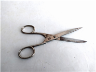  قیچی قدیمی ساخت کشور آلمان 