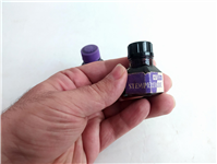  2 عدد قوطی بسیار قدیمی جوهر رنگ بنفش