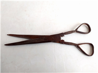  قیچی فولادی دست ساز قاجاری با دسته خاص