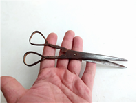  قیچی فولادی دست ساز قاجاری با دسته خاص