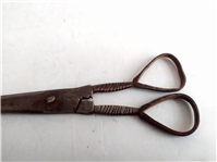  قیچی فولادی دست ساز قاجاری با دسته خاص