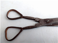  قیچی فولادی دست ساز قاجاری با دسته خاص