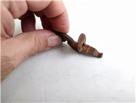  قطعه فولادی احتملا قسمتی از تفنگ قدیمی