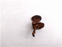  قطعه فولادی احتملا قسمتی از تفنگ قدیمی