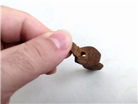  قطعه فولادی احتملا قسمتی از تفنگ قدیمی