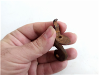  قطعه فولادی احتملا قسمتی از تفنگ قدیمی