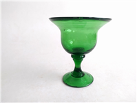  یک عدد جام قدیمی دست ساز سبز 